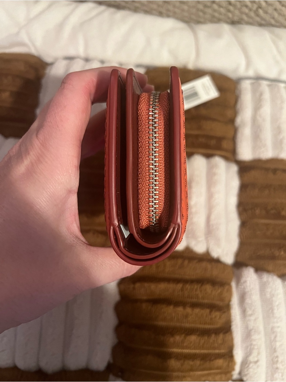 Marc Jacobs Leather Wallet in Peach Blossom NWTS! - Picture 3 of 11